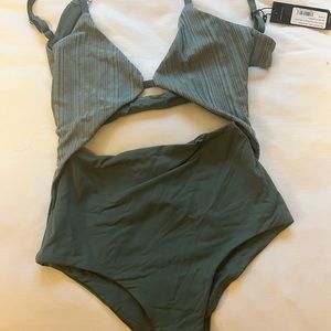 NWT TAVIK Penelope swimsuit